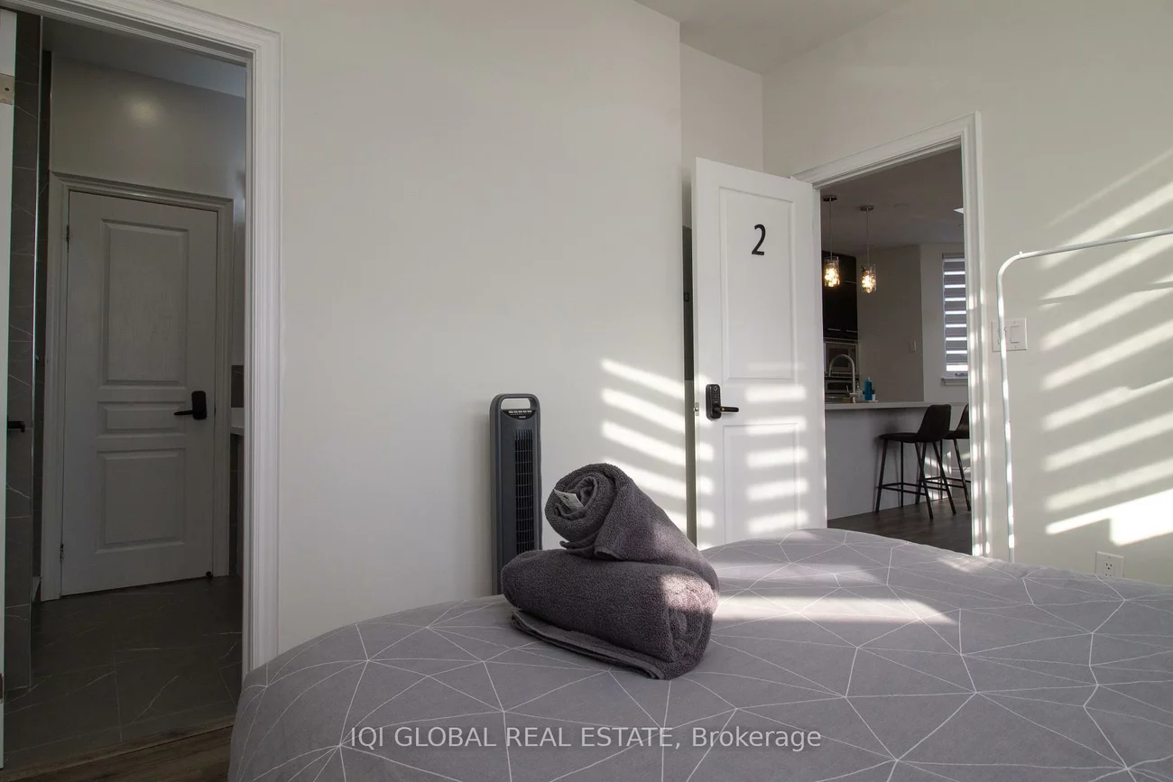 2352, Middlefield, Middlefield, Markham