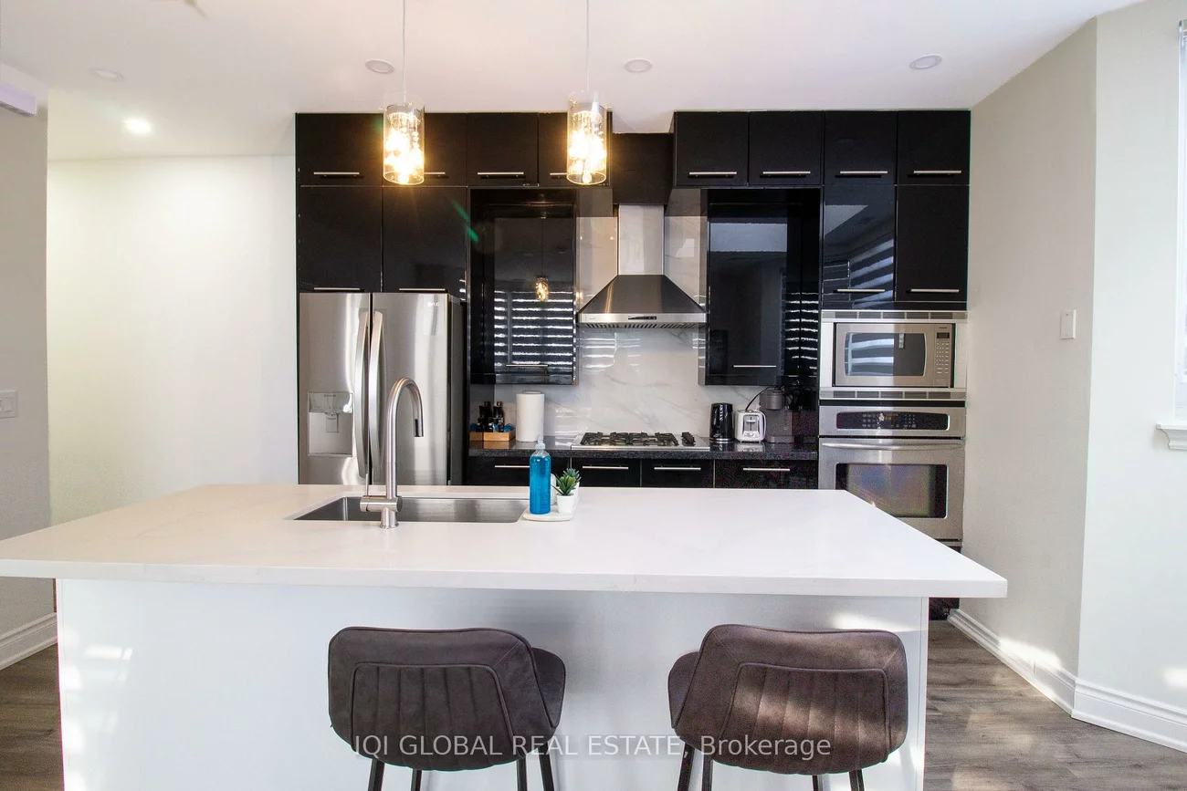 2352, Middlefield, Middlefield, Markham