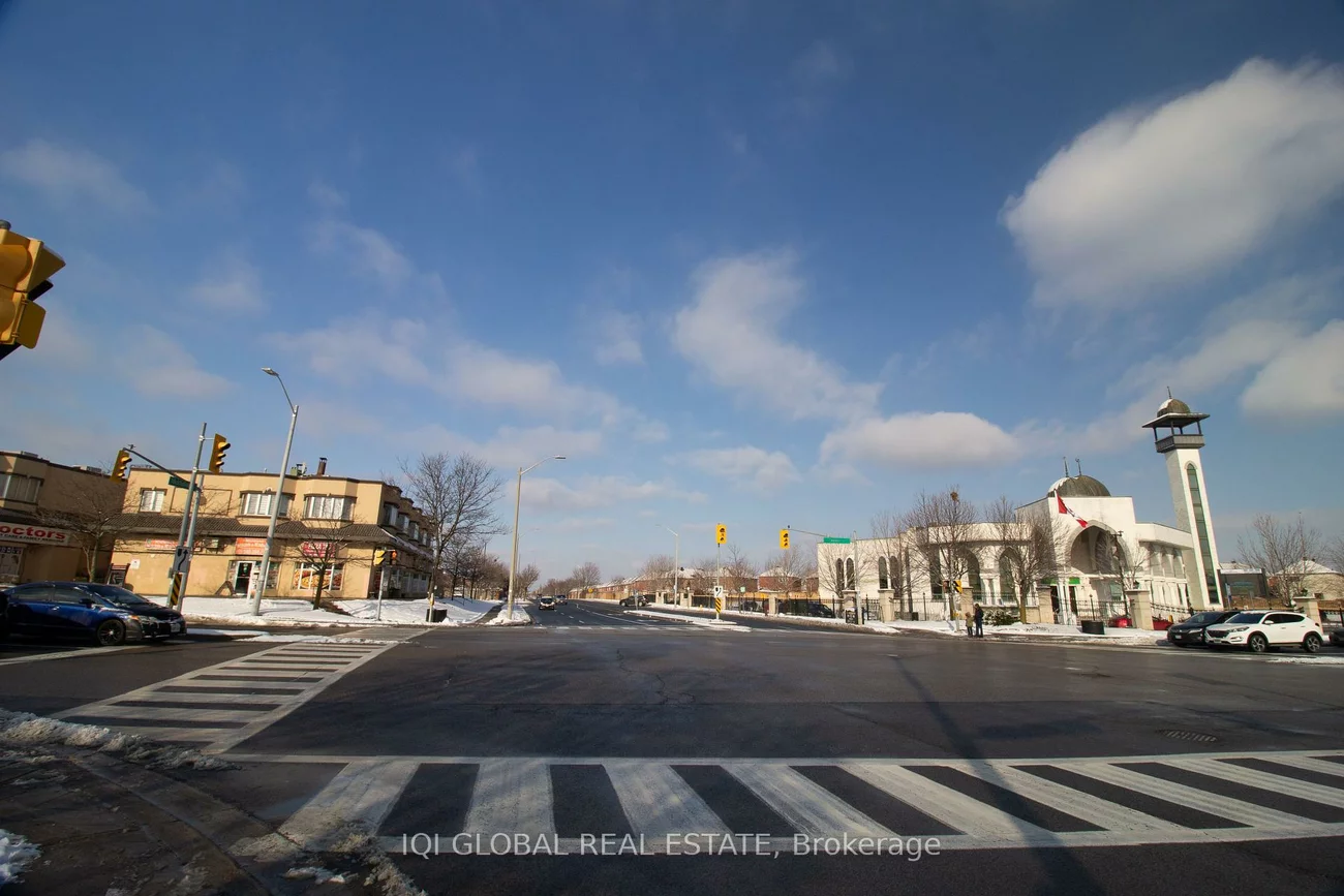 2352, Middlefield, Middlefield, Markham