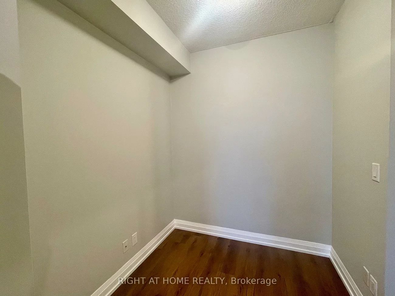 7171, Yonge, Thornhill, Markham