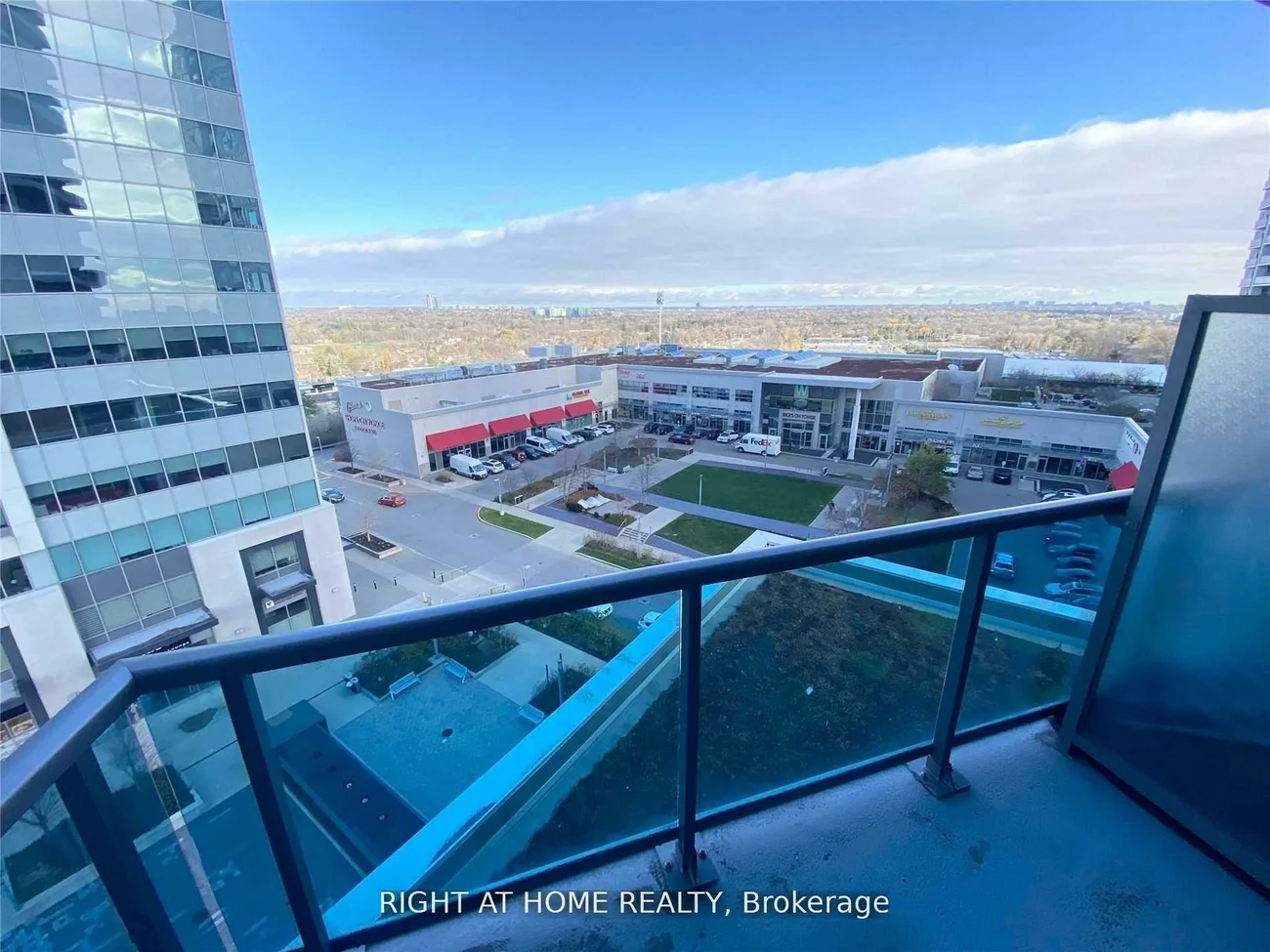 7171, Yonge, Thornhill, Markham