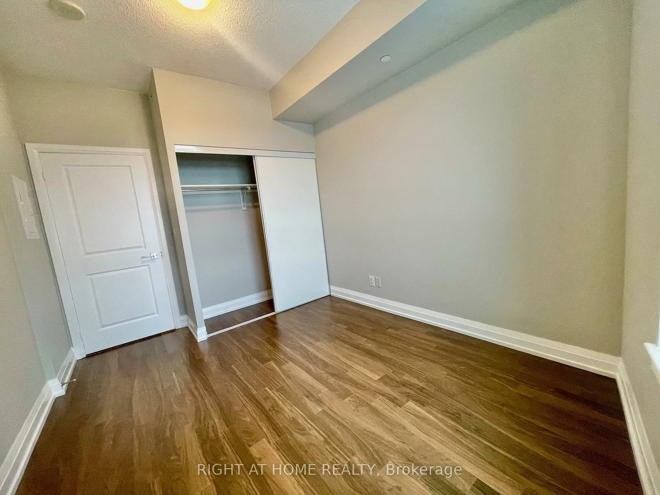 7171, Yonge, Thornhill, Markham