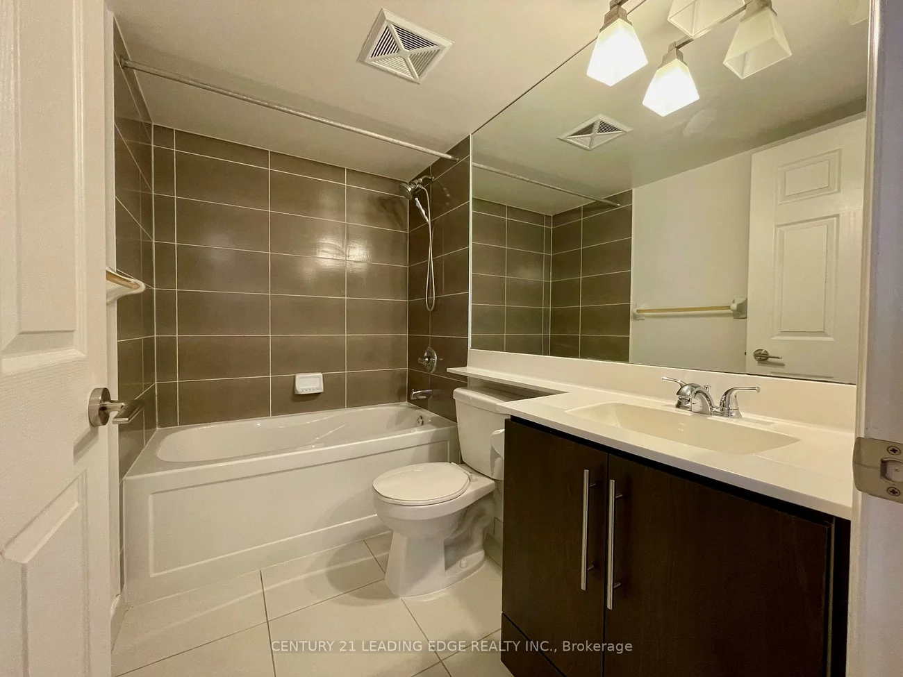 23, Cox, Unionville, Markham