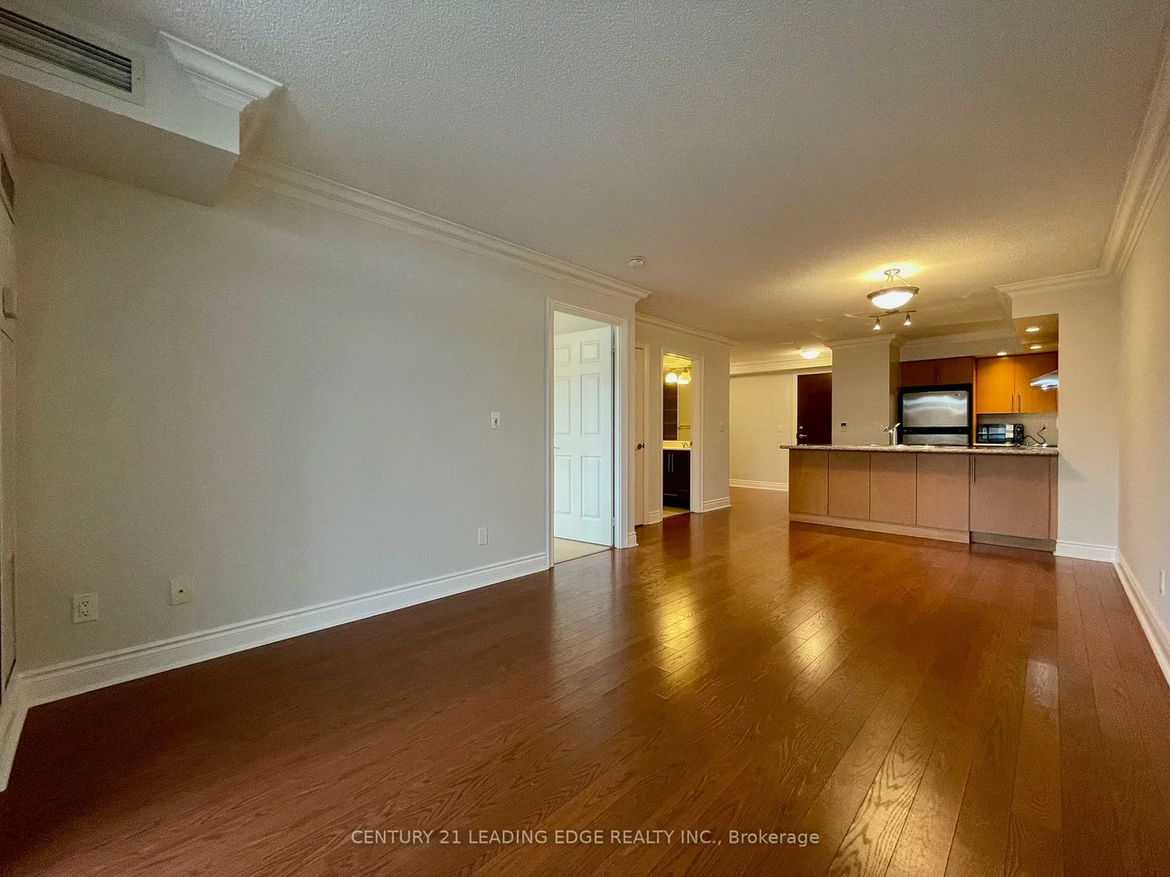 23, Cox, Unionville, Markham