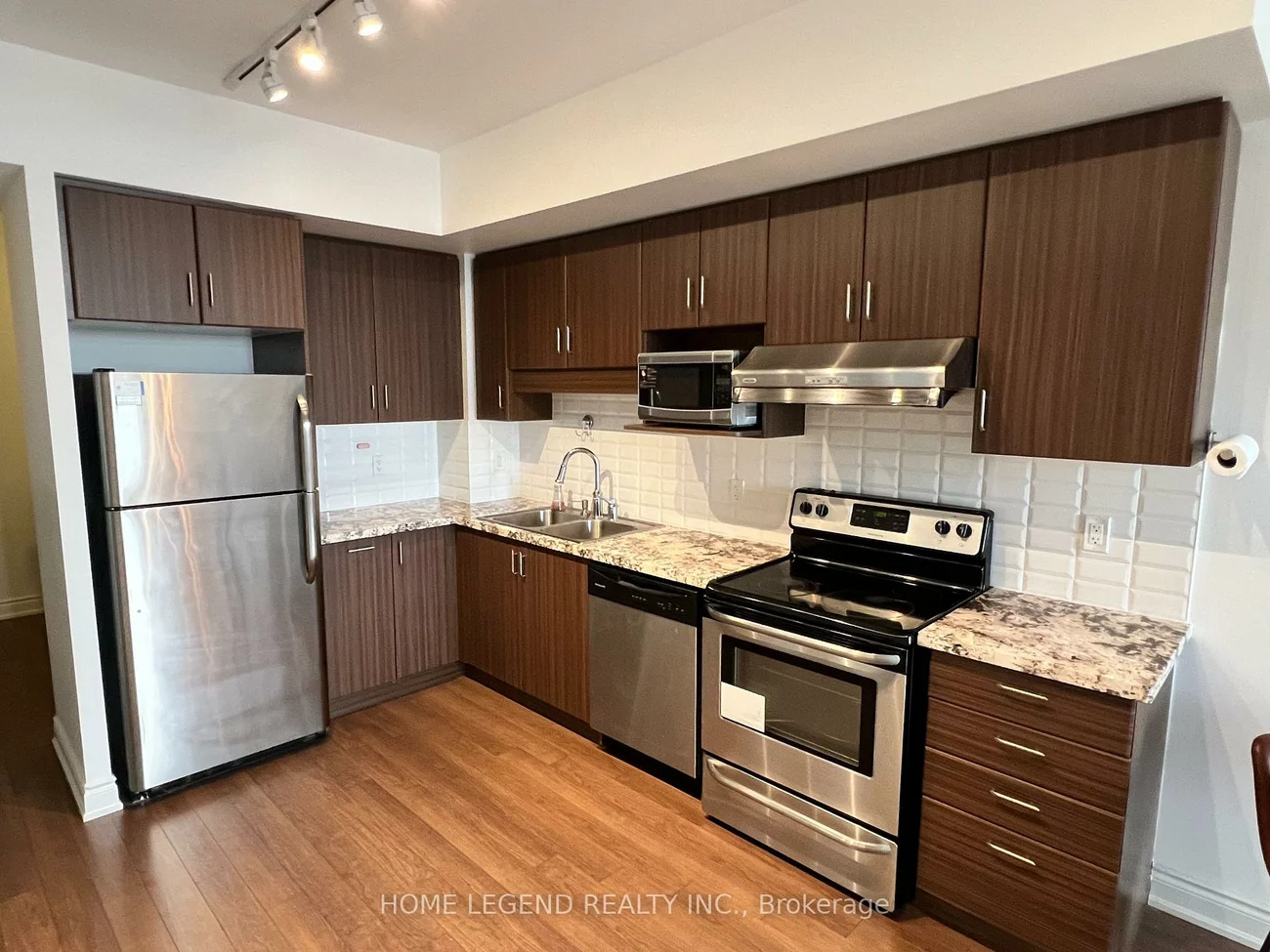 89, South Town Centre, Unionville, Markham