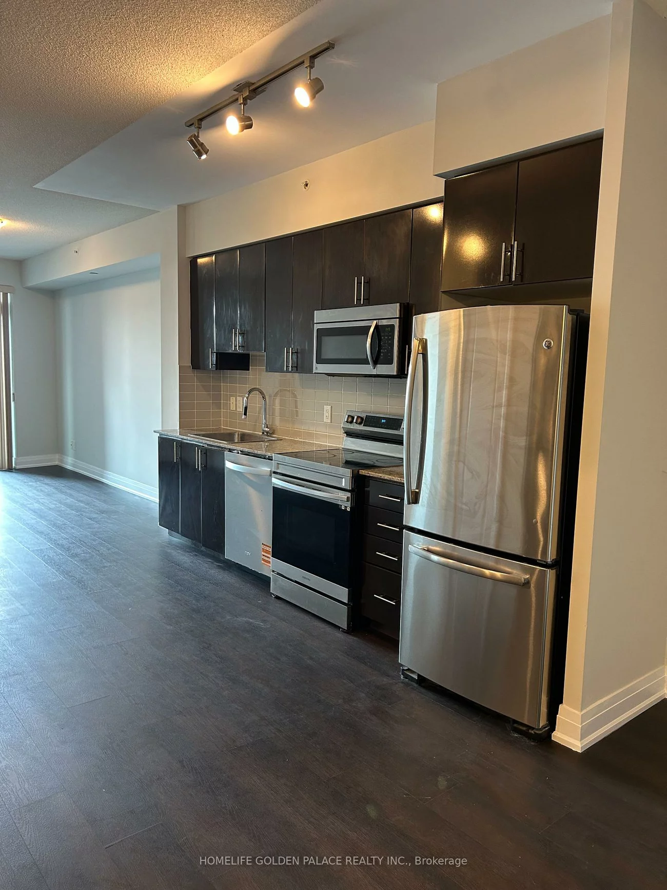 7171, Yonge, Thornhill, Markham