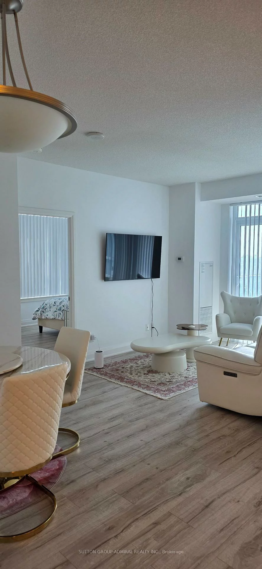 7165, Yonge, Grandview, Markham