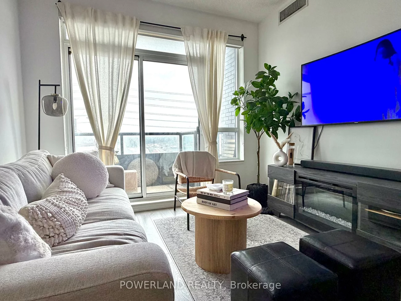 25, Water Walk, Unionville, Markham