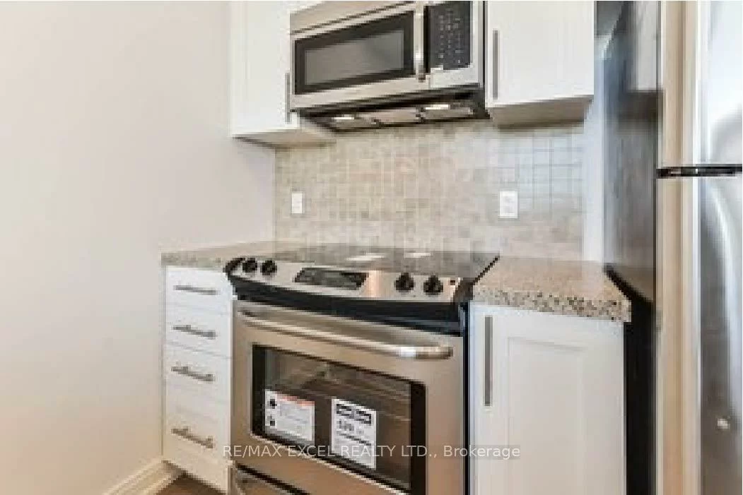 540, Bur Oak, Berczy, Markham