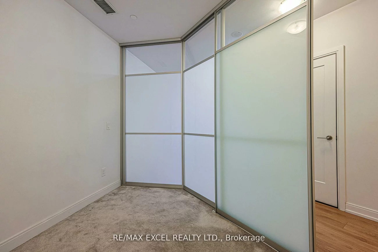 540, Bur Oak, Berczy, Markham