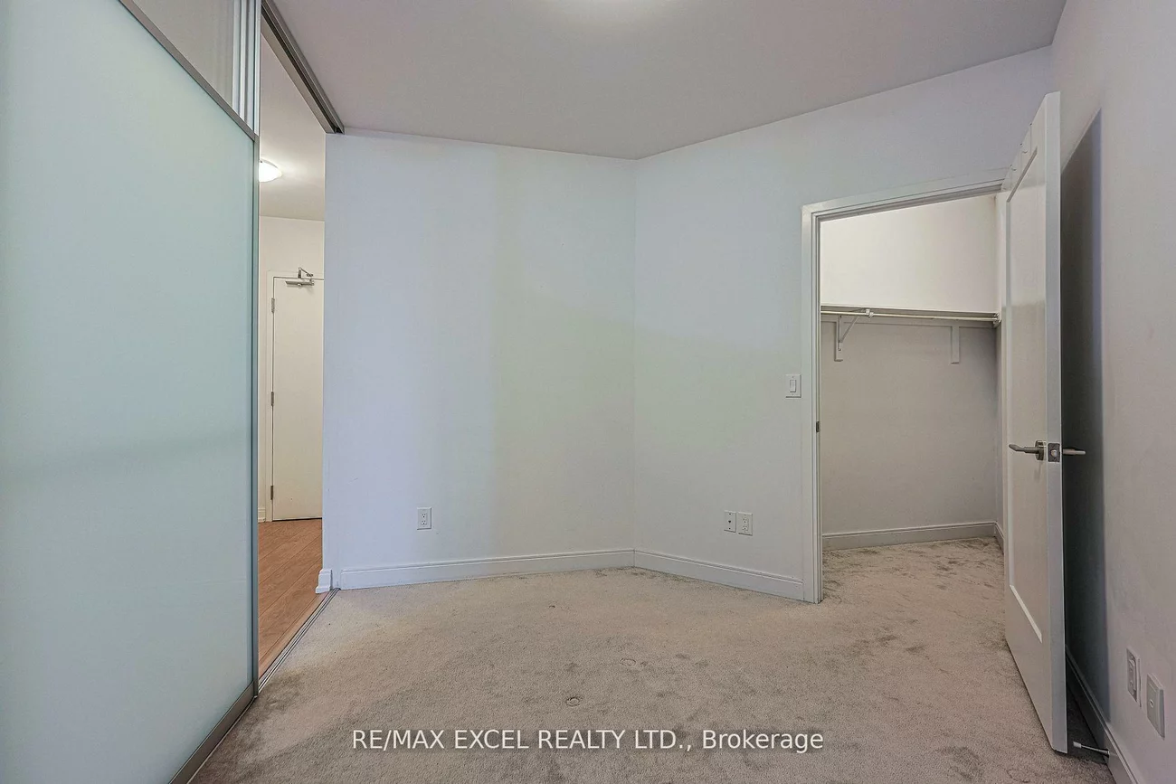 540, Bur Oak, Berczy, Markham
