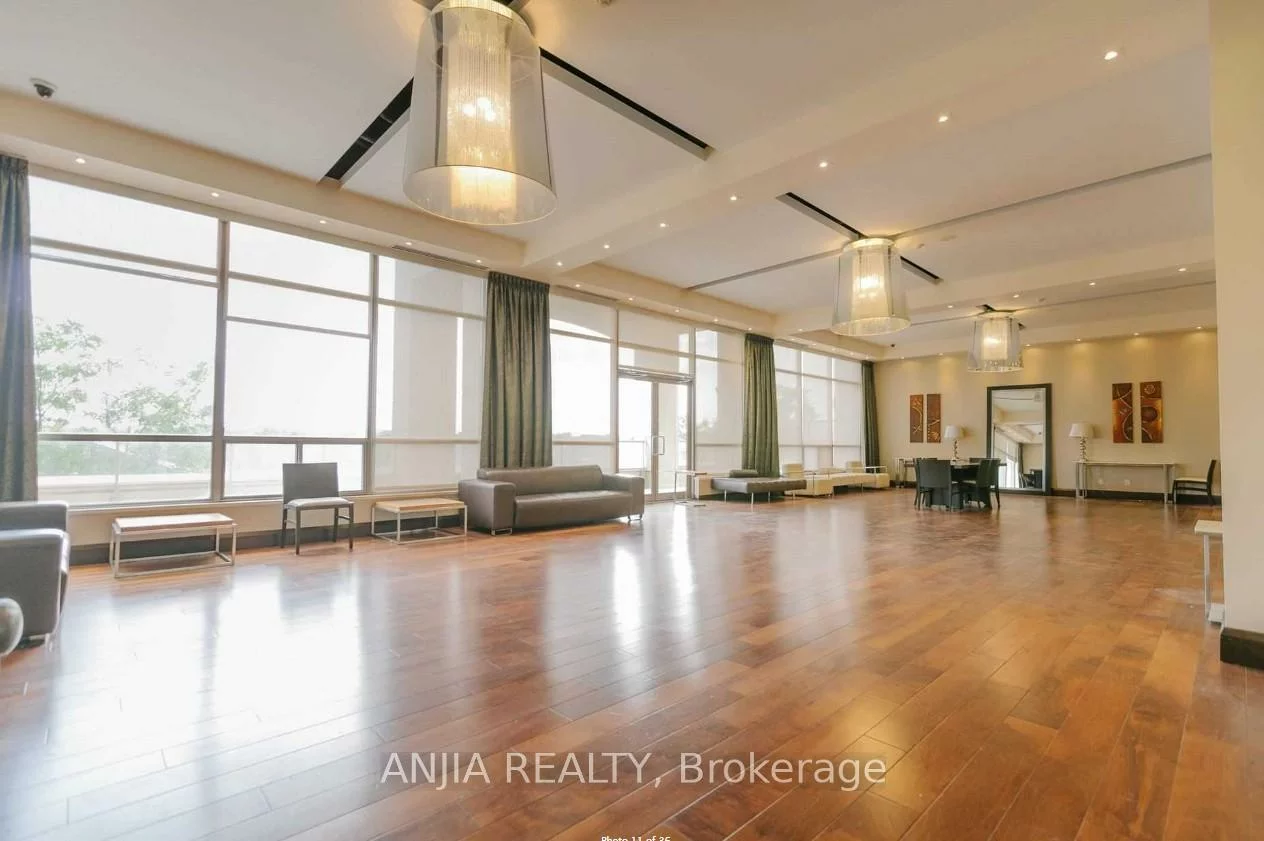 39, Galleria, Commerce Valley, Markham