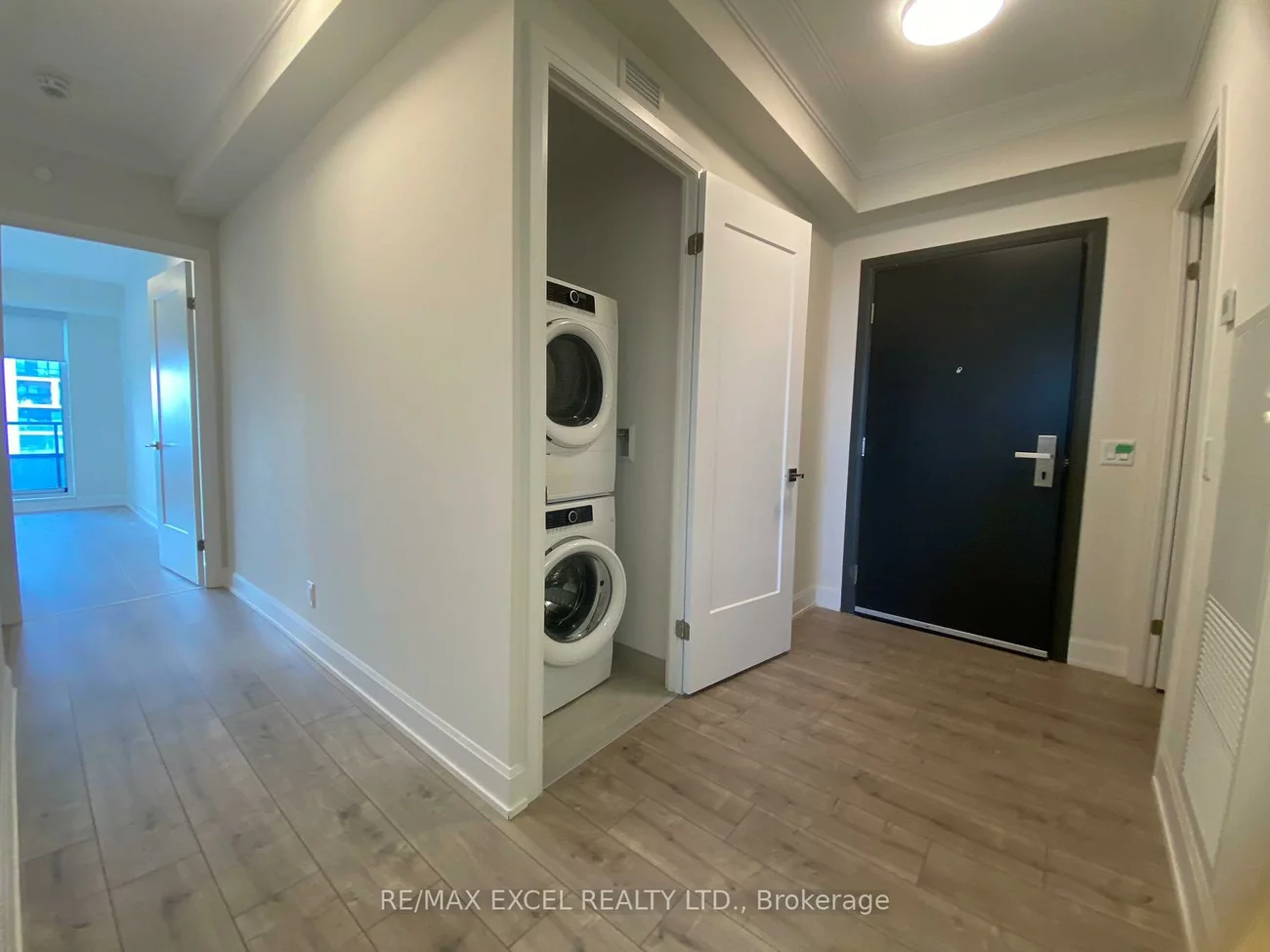 38, Water Walk, Unionville, Markham