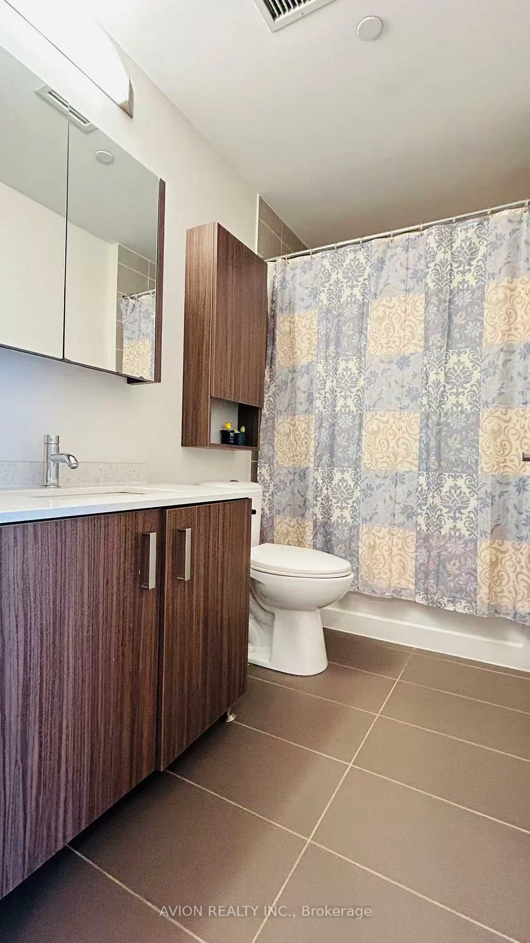 18, Uptown, Unionville, Markham