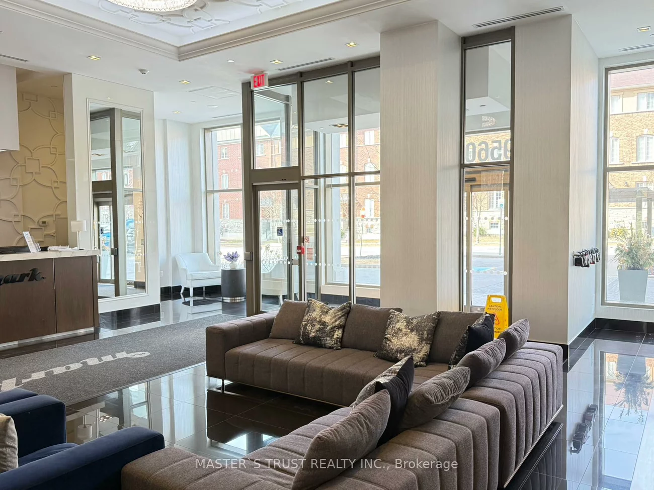 9560, Markham, Wismer, Markham