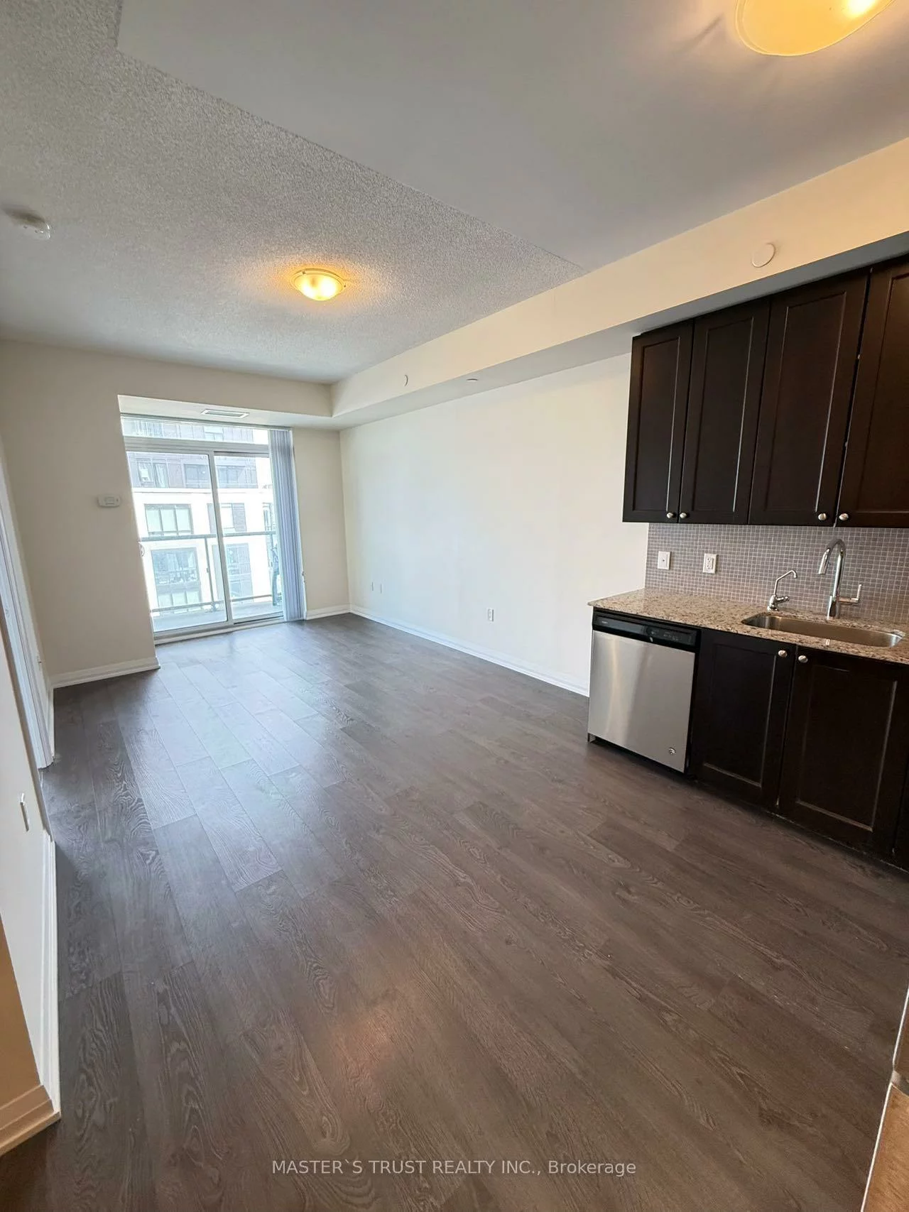 9560, Markham, Wismer, Markham