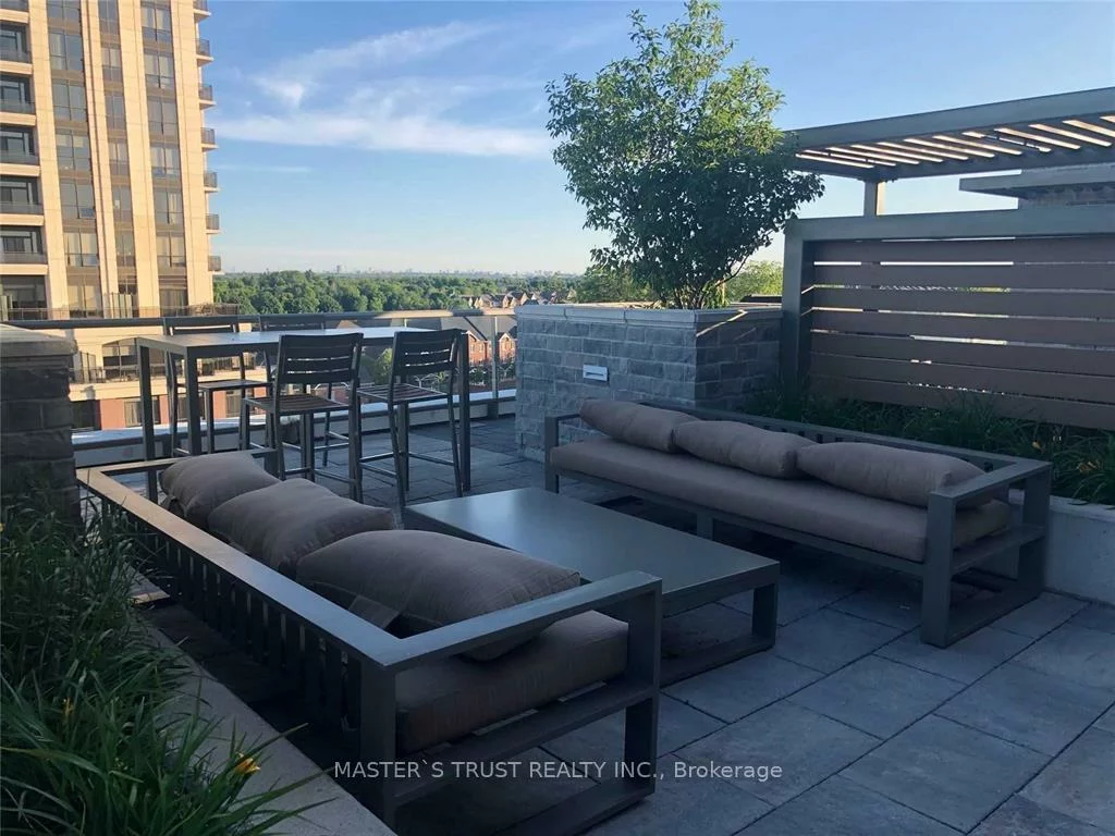 9560, Markham, Wismer, Markham