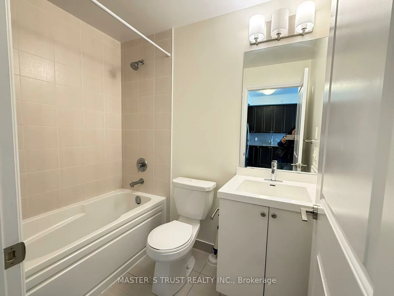 9560, Markham, Wismer, Markham