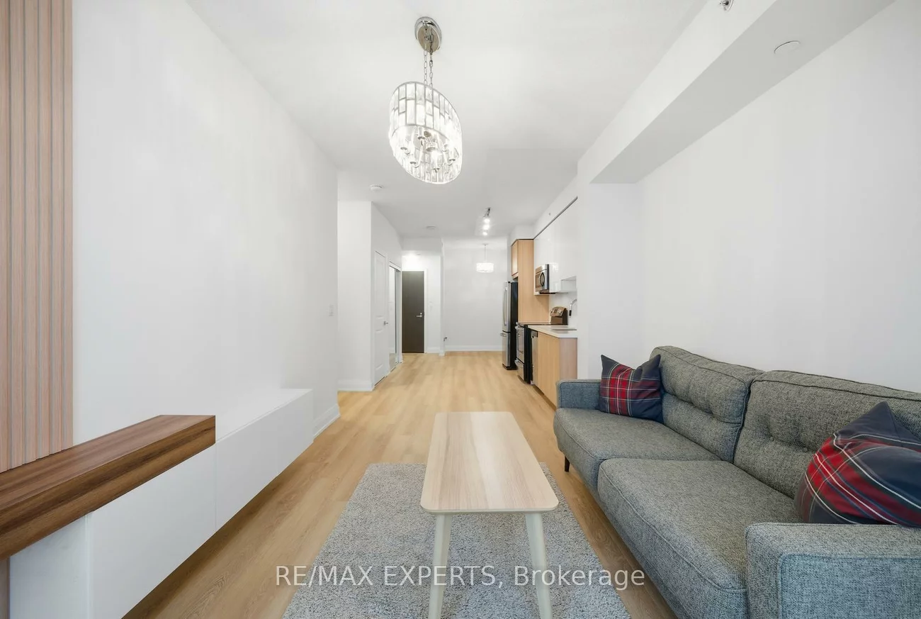 7161, Yonge, Grandview, Markham