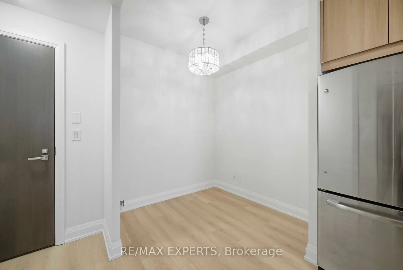 7161, Yonge, Grandview, Markham