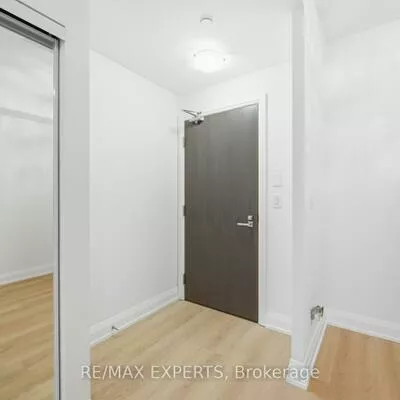 7161, Yonge, Grandview, Markham