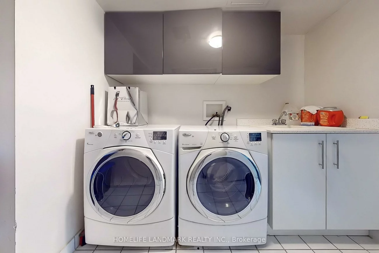 231, South Park, Commerce Valley, Markham