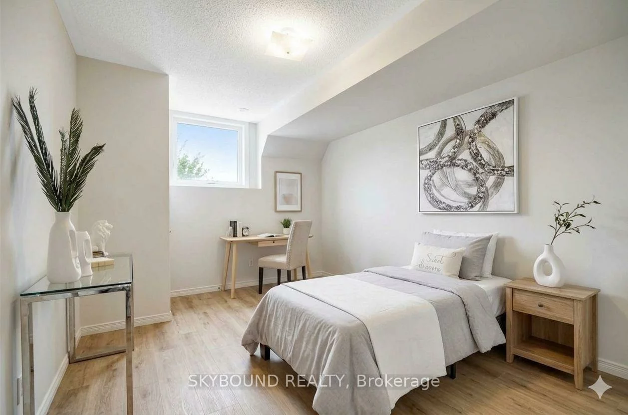 35, Sunrise, Milliken Mills East, Markham