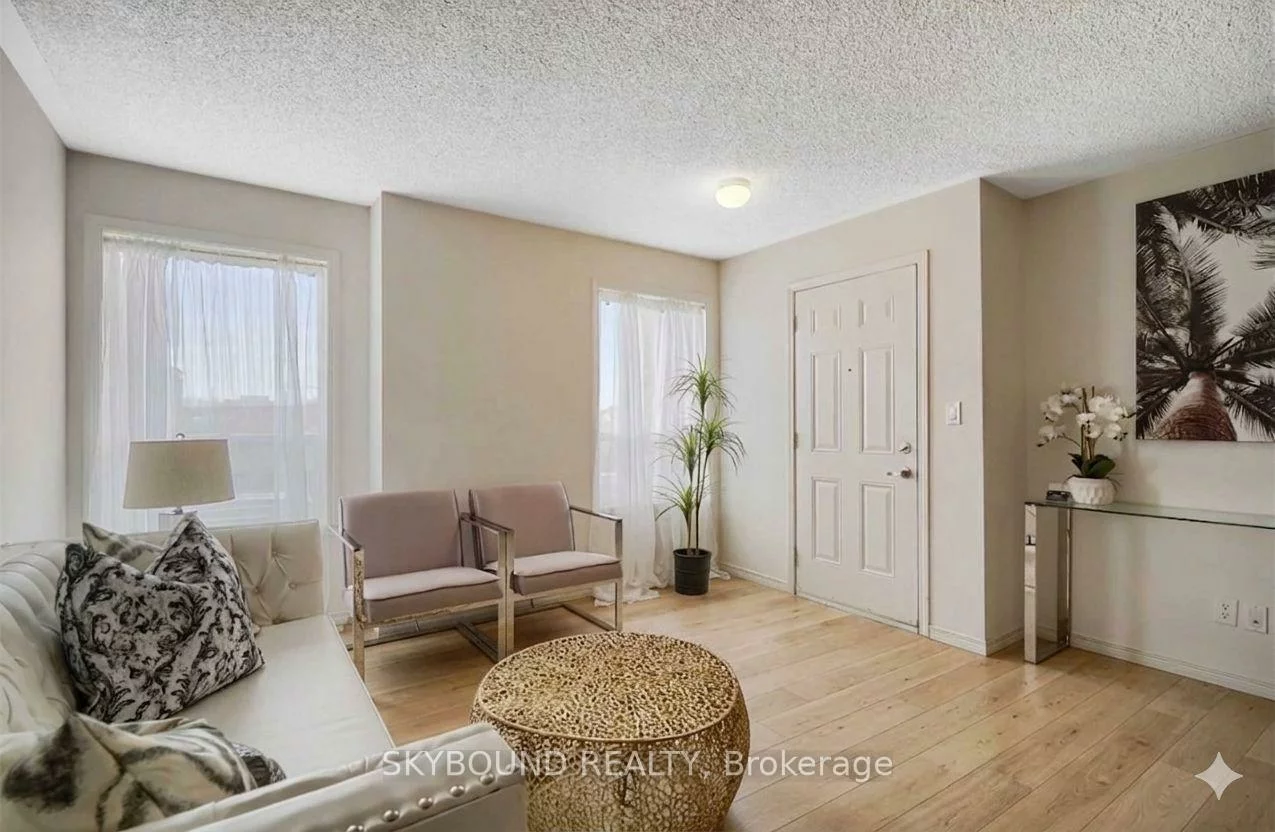 35, Sunrise, Milliken Mills East, Markham