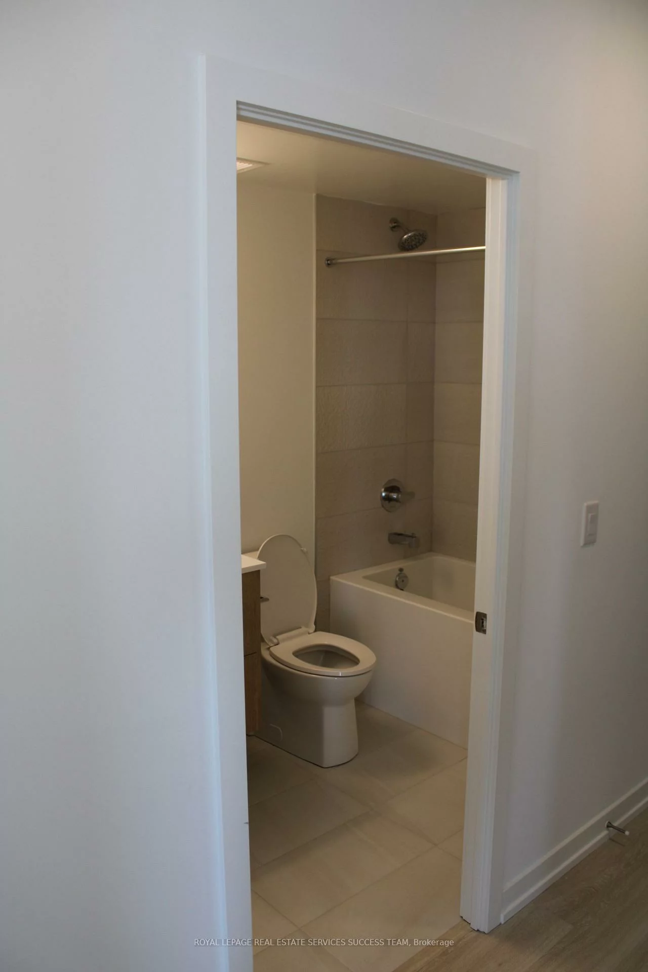 9751, Markham, Greensborough, Markham