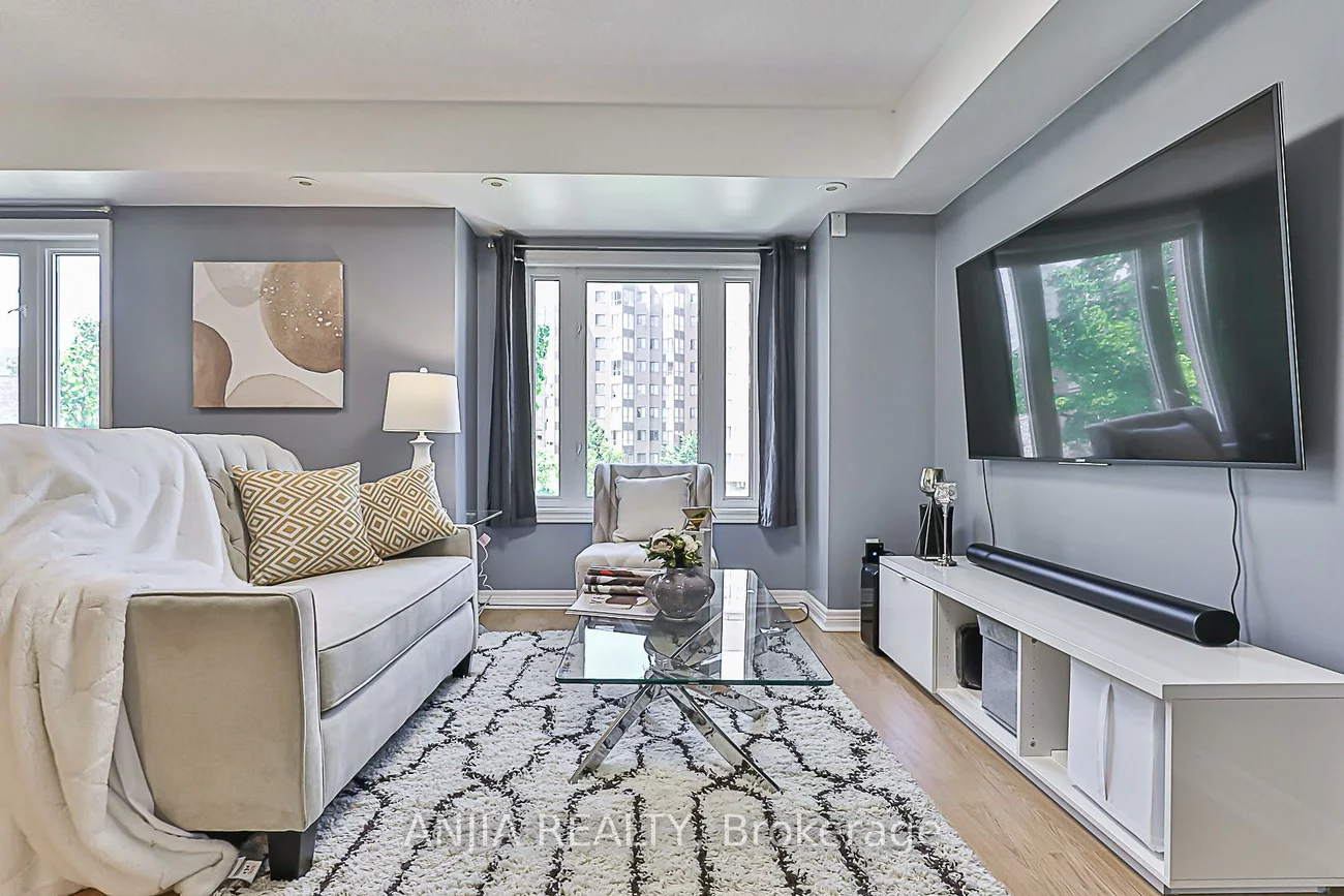 316, John, Aileen-Willowbrook, Markham