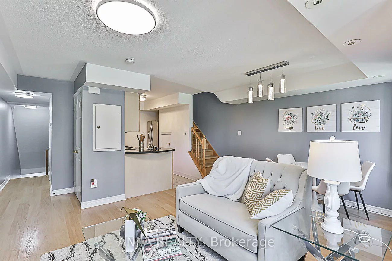 316, John, Aileen-Willowbrook, Markham