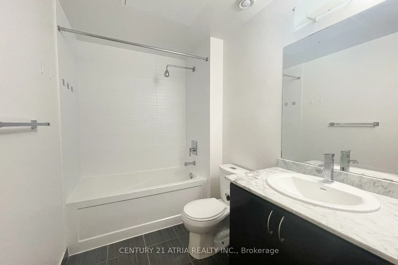 7161, Yonge, Grandview, Markham