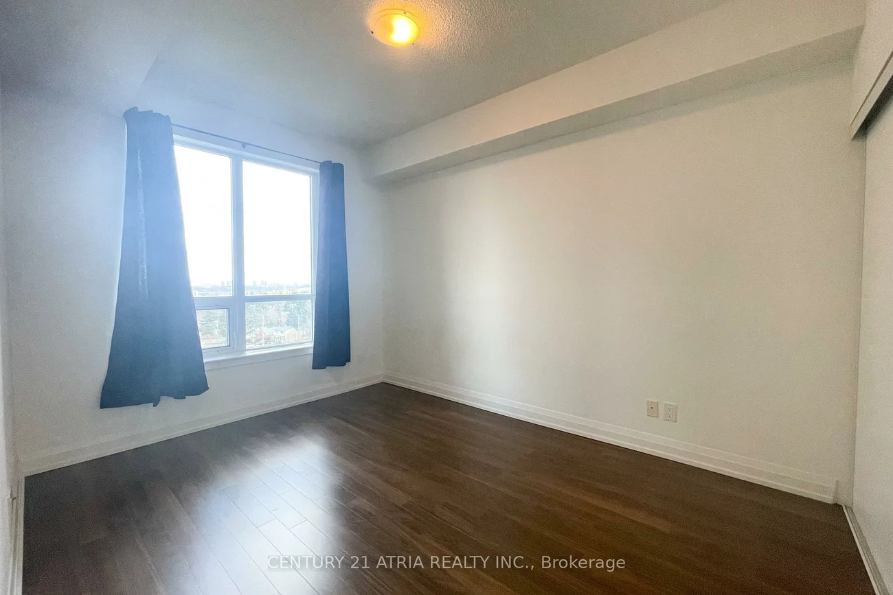 7161, Yonge, Grandview, Markham