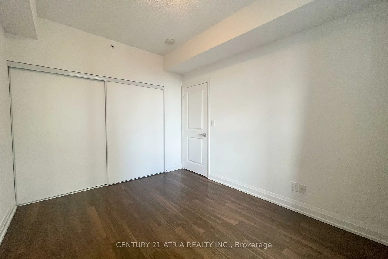 7161, Yonge, Grandview, Markham