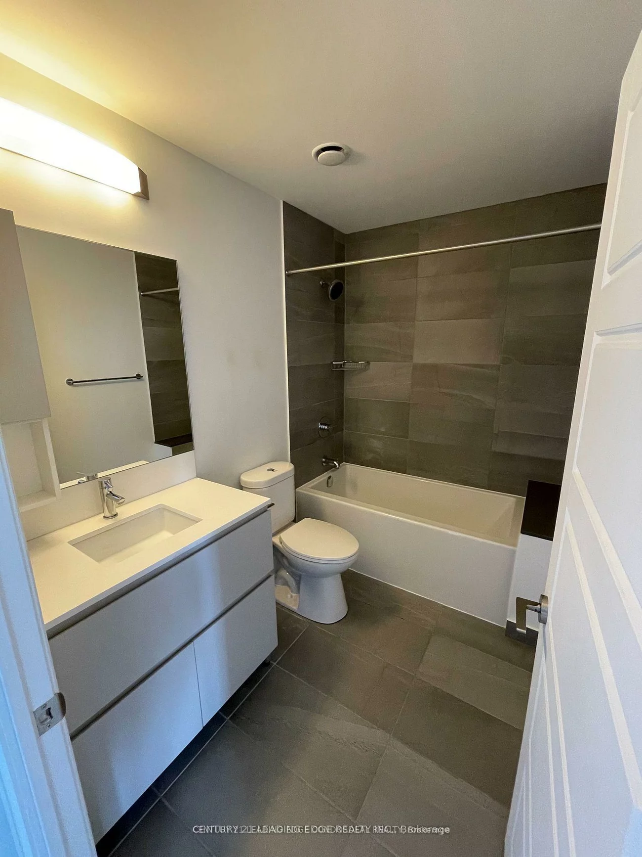 15, Water Walk, Unionville, Markham