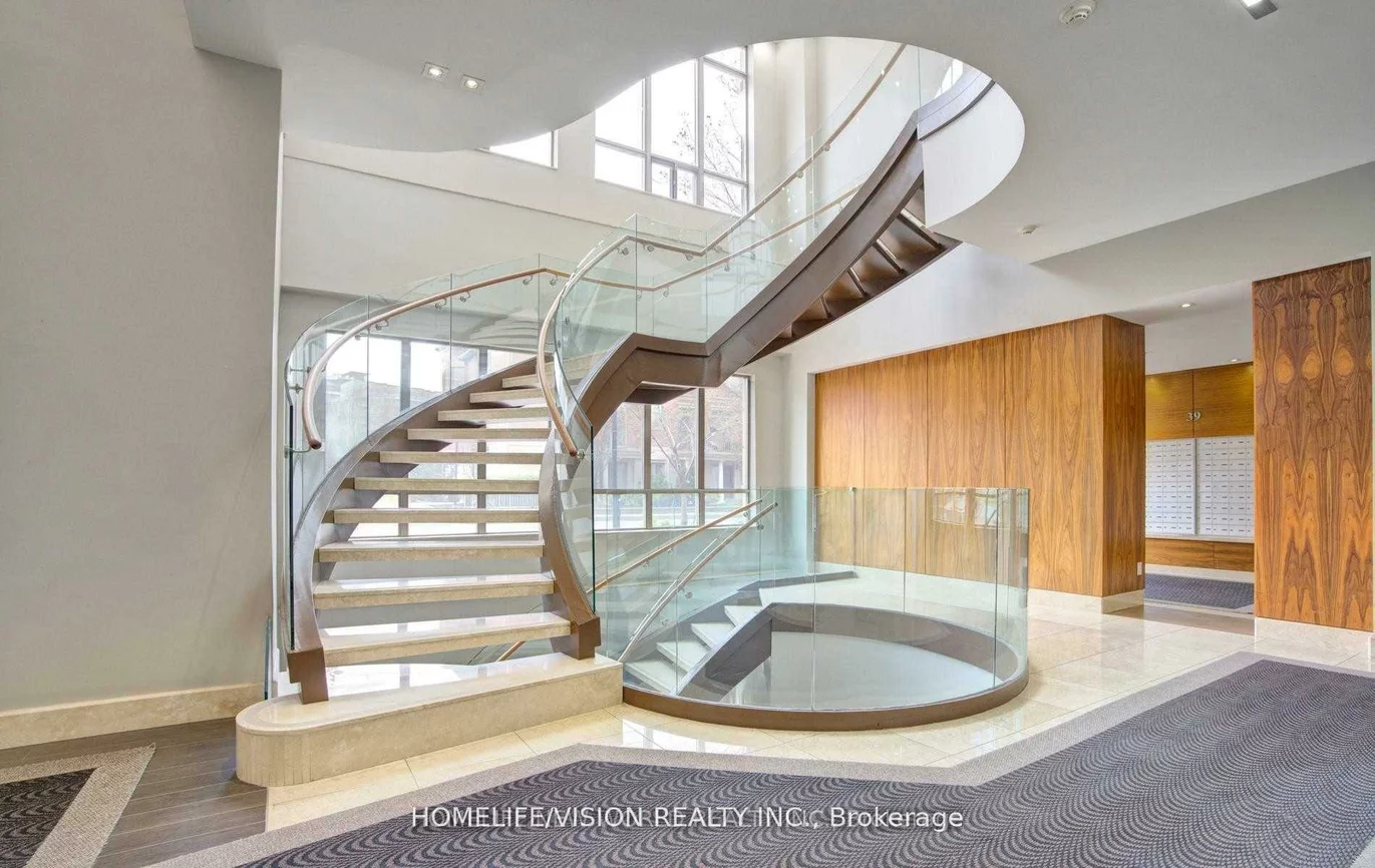 39, Galleria, Commerce Valley, Markham