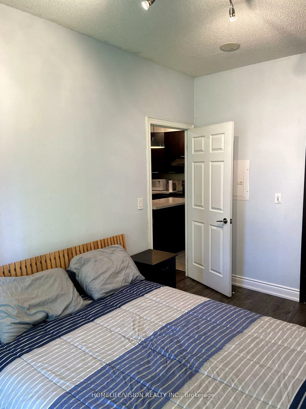 39, Galleria, Commerce Valley, Markham