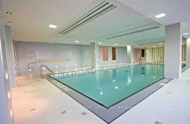 7165, Yonge, Grandview, Markham