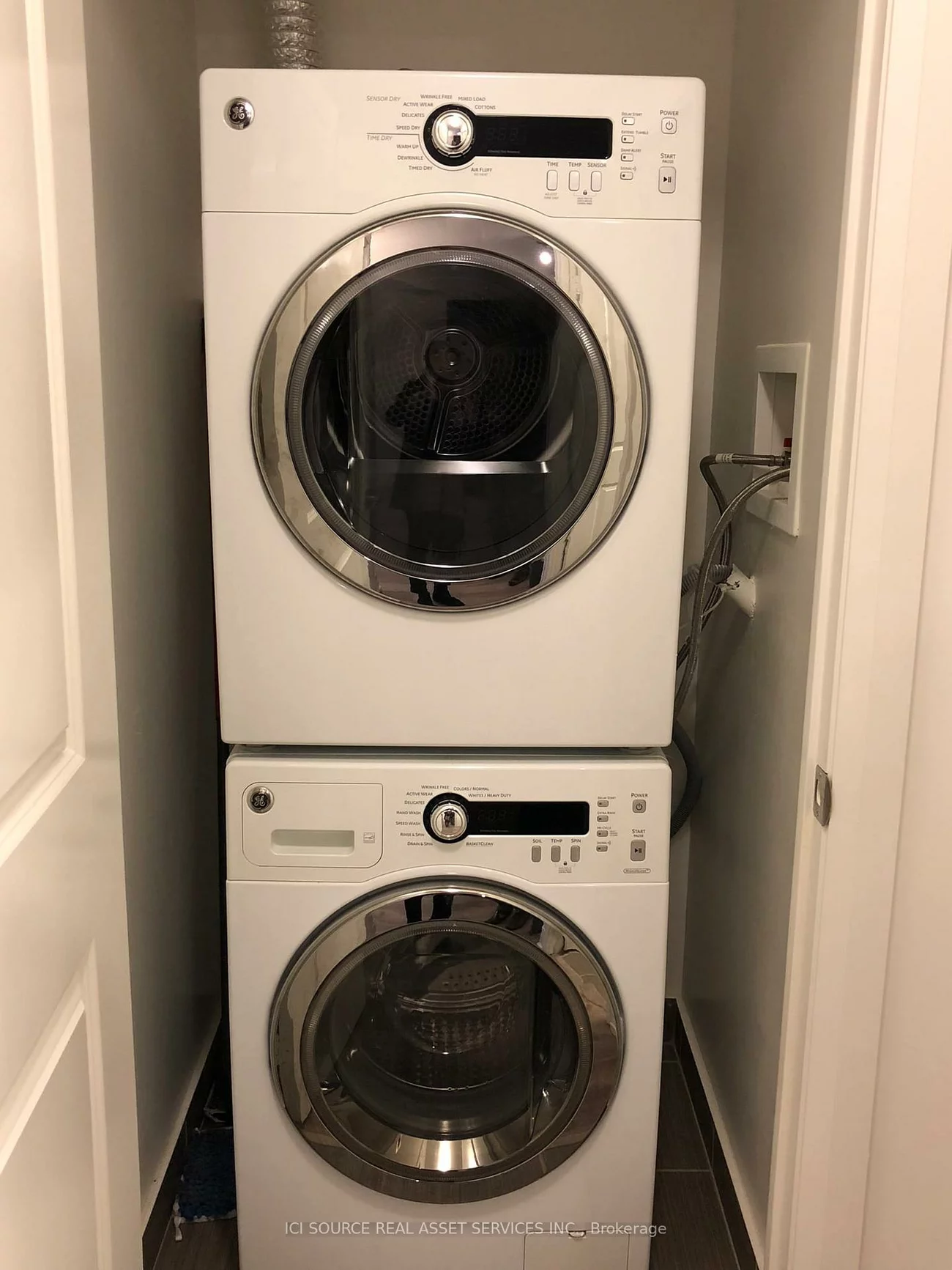 7165, Yonge, Grandview, Markham