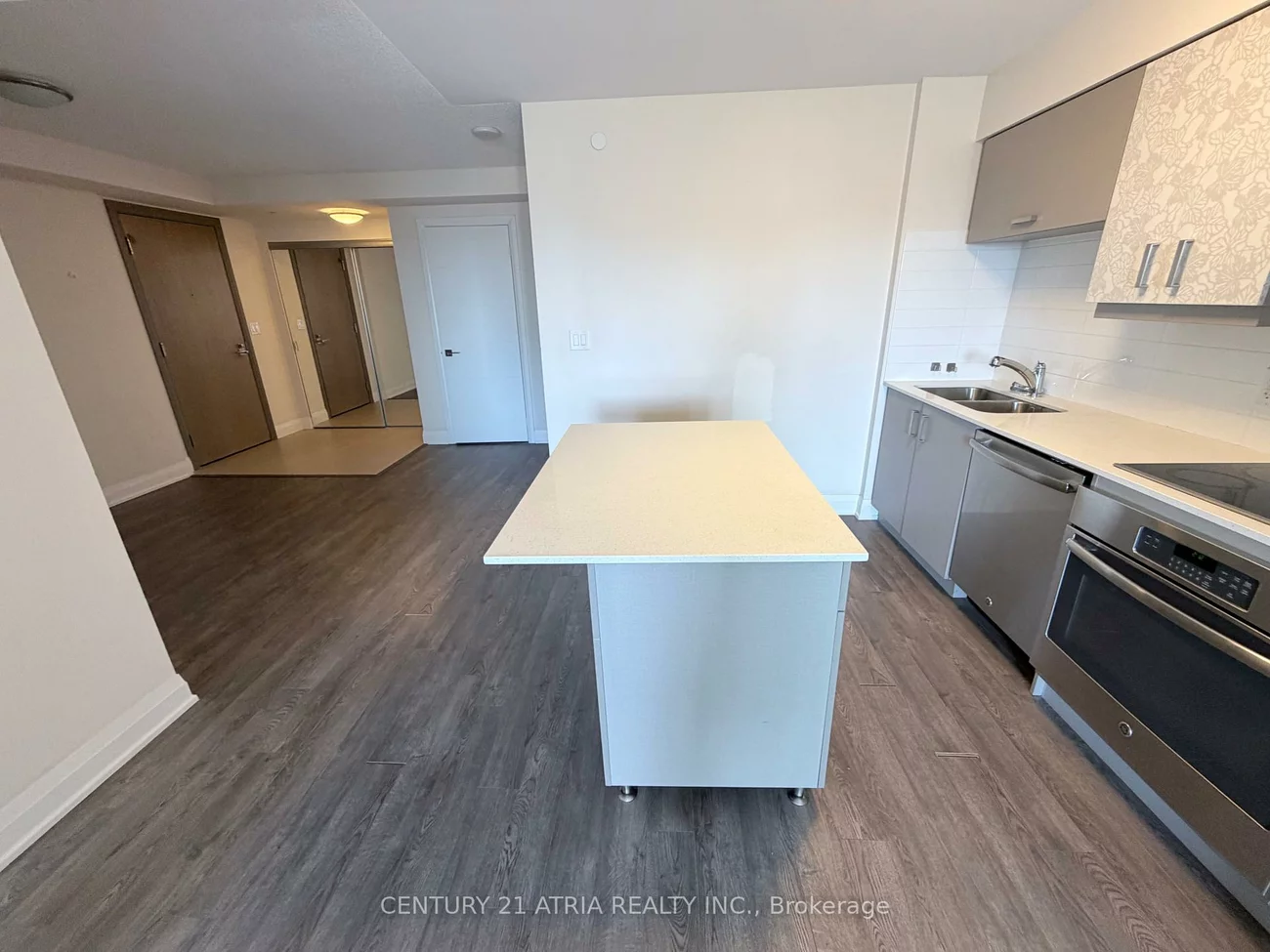 18, Uptown, Unionville, Markham