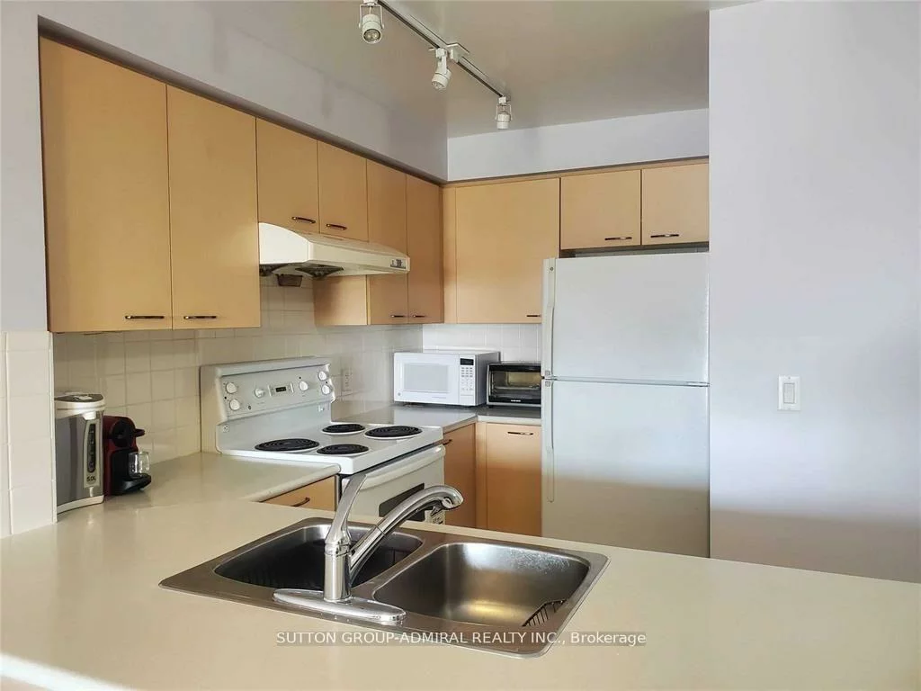 51, Saddlecreek, Commerce Valley, Markham