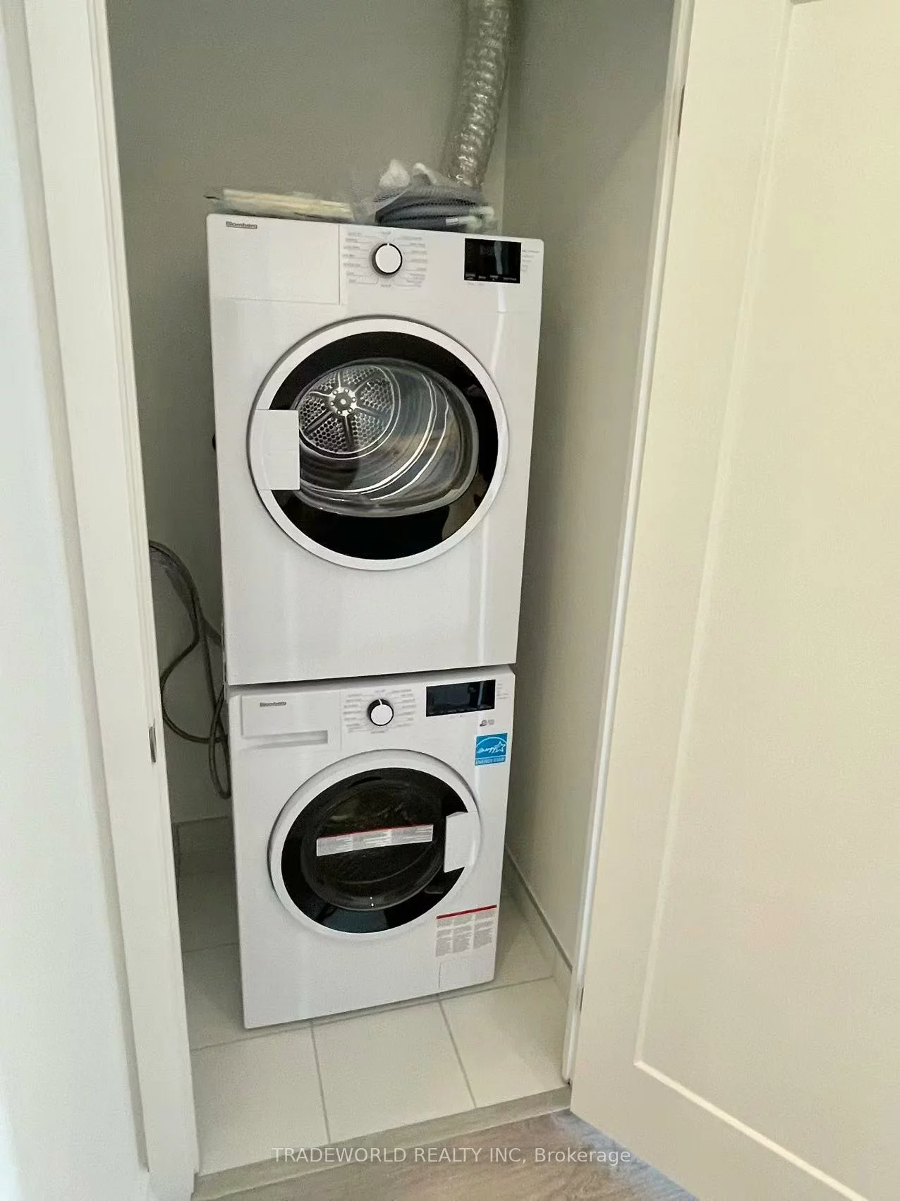 9751, Markham, Greensborough, Markham