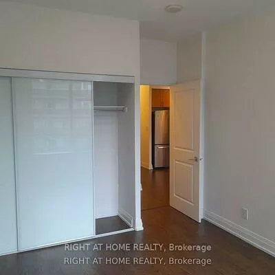 7165, Yonge, Grandview, Markham