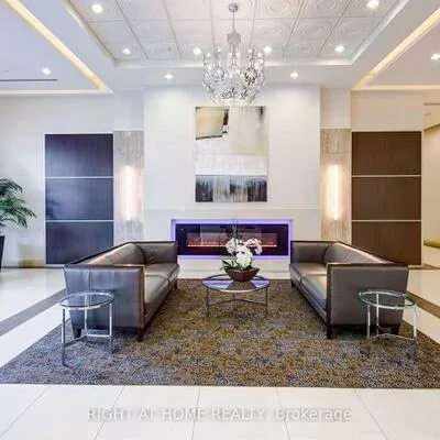 7165, Yonge, Thornhill, Markham