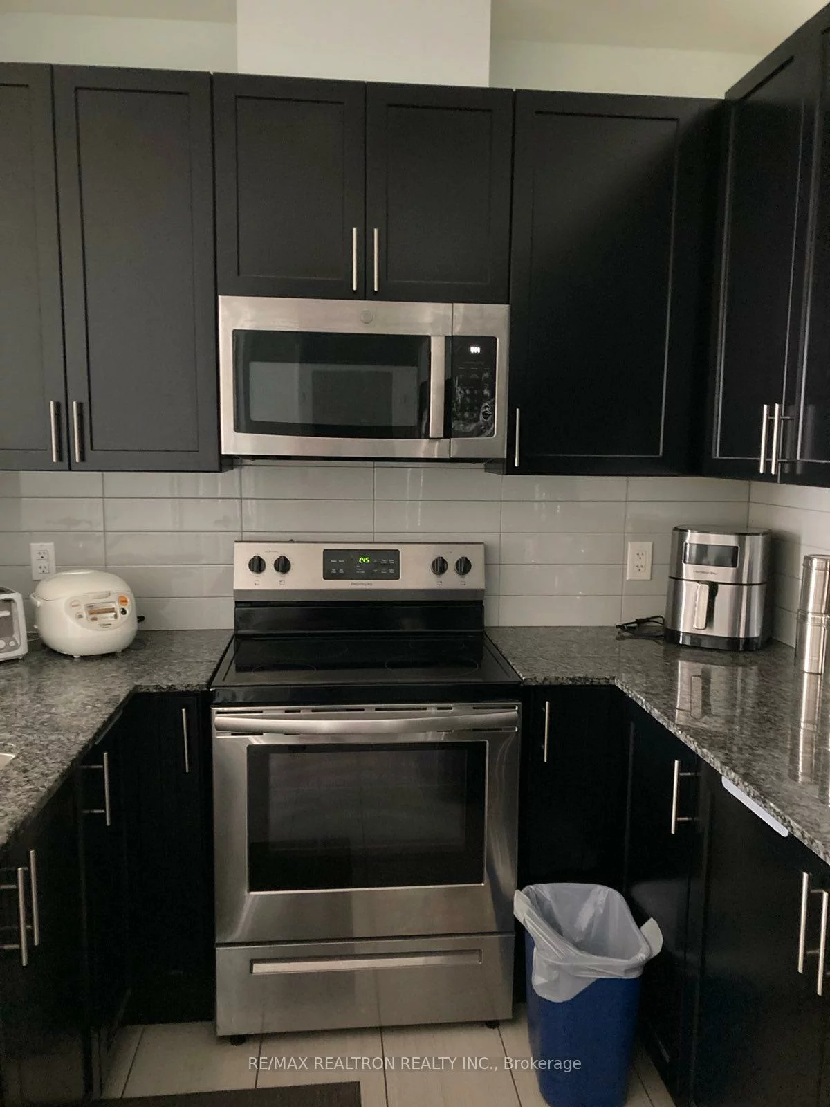 7325, Markham, Cedarwood, Markham