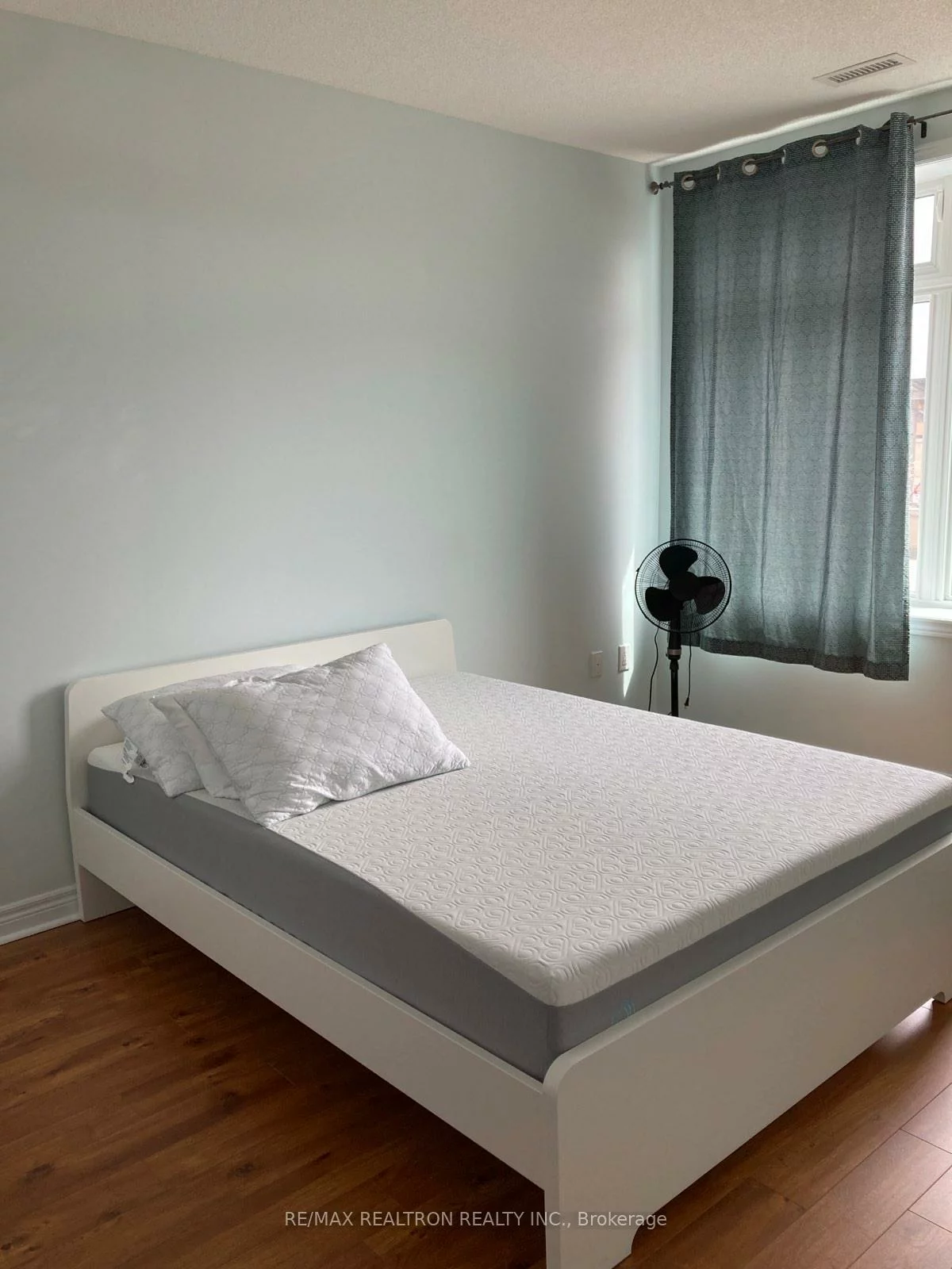 7325, Markham, Cedarwood, Markham