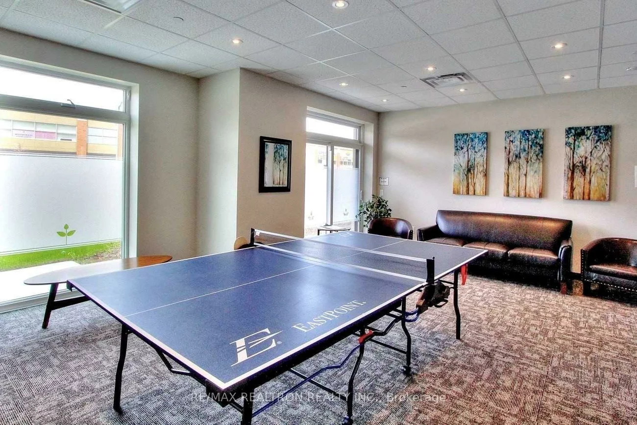 7325, Markham, Cedarwood, Markham
