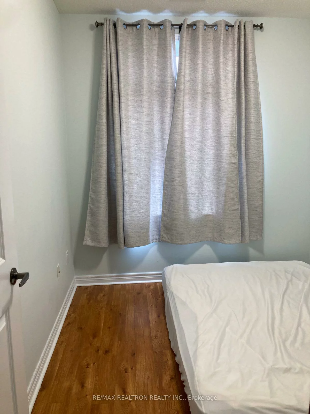 7325, Markham, Cedarwood, Markham