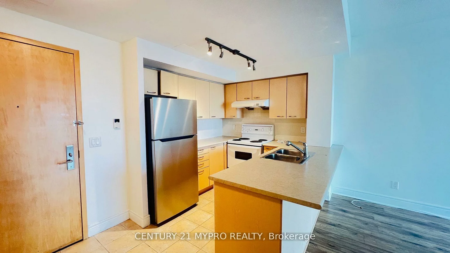 48, Suncrest, Commerce Valley, Markham