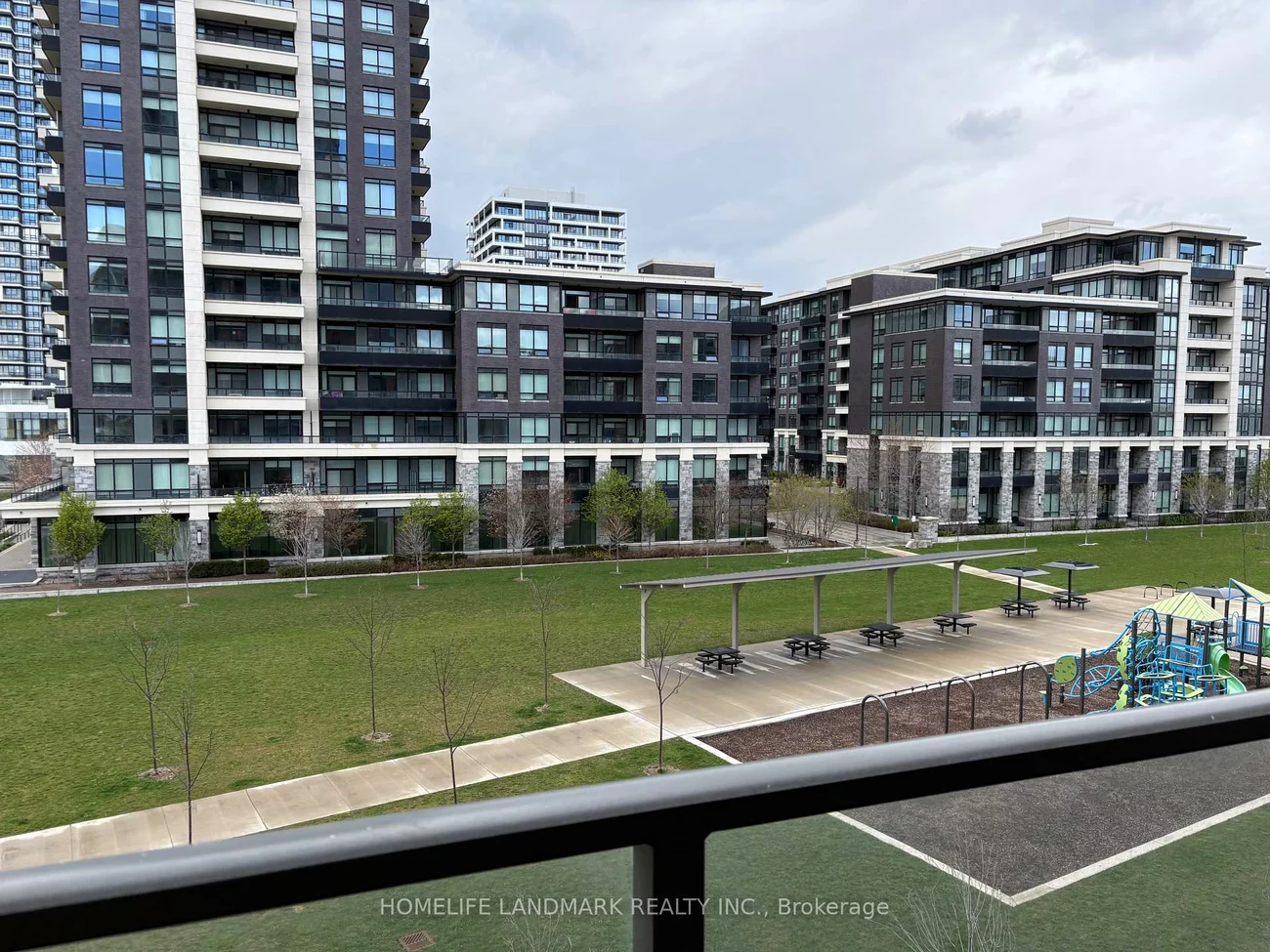 18, Uptown, Unionville, Markham